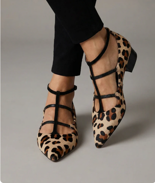 Bridget | Zapatos de salón con tacón y tiras de leopardo